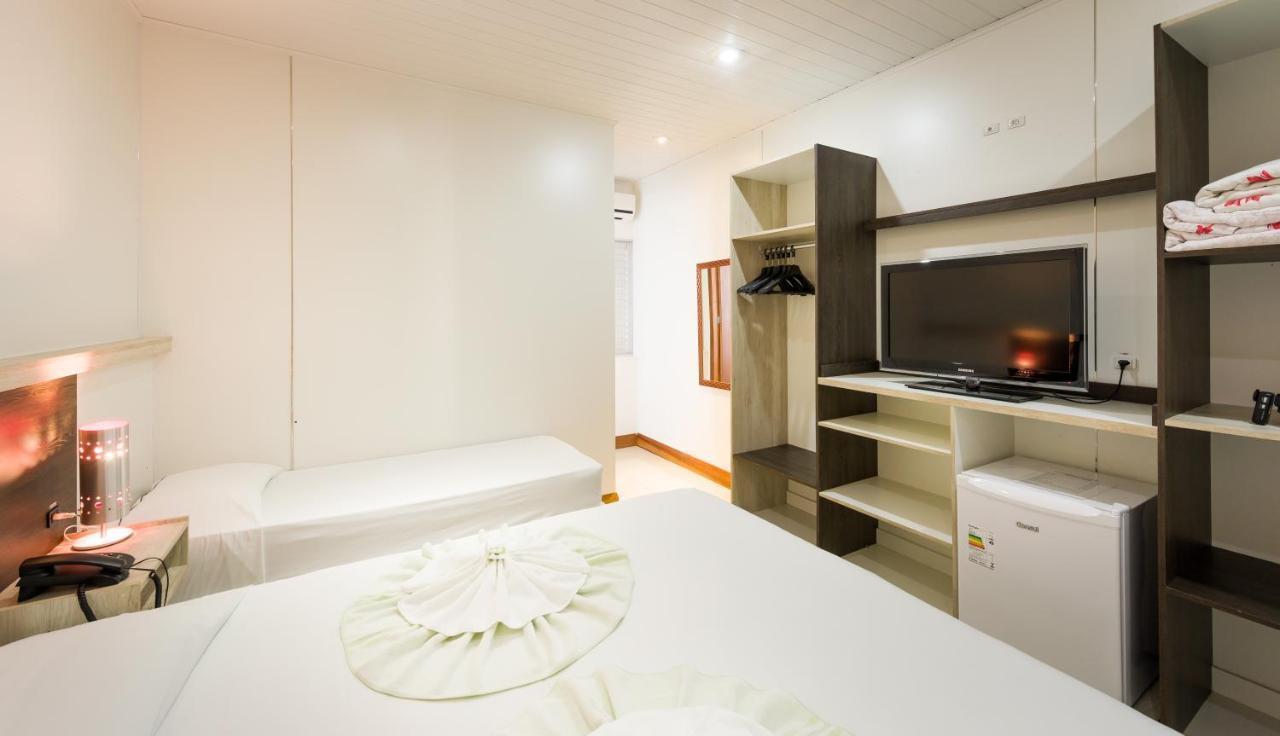 פנייה Hotel Brasil מראה חיצוני תמונה